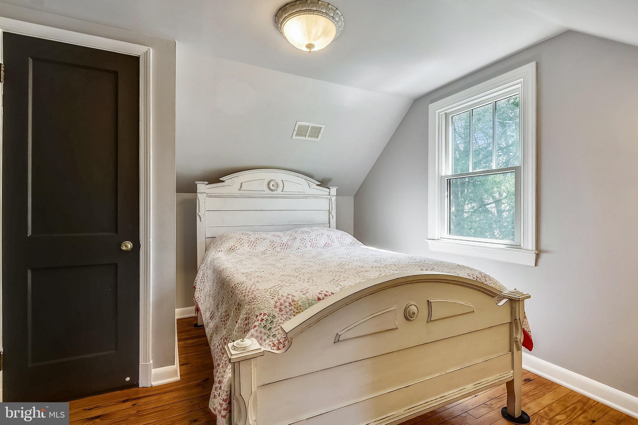 LONGVIEW ON MAGOTHY - Residential