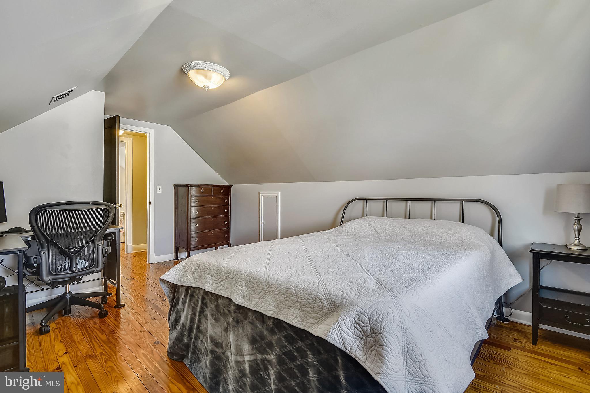 LONGVIEW ON MAGOTHY - Residential