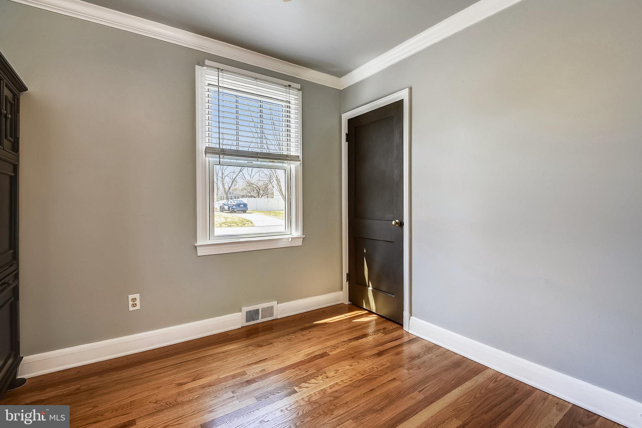 LONGVIEW ON MAGOTHY - Residential