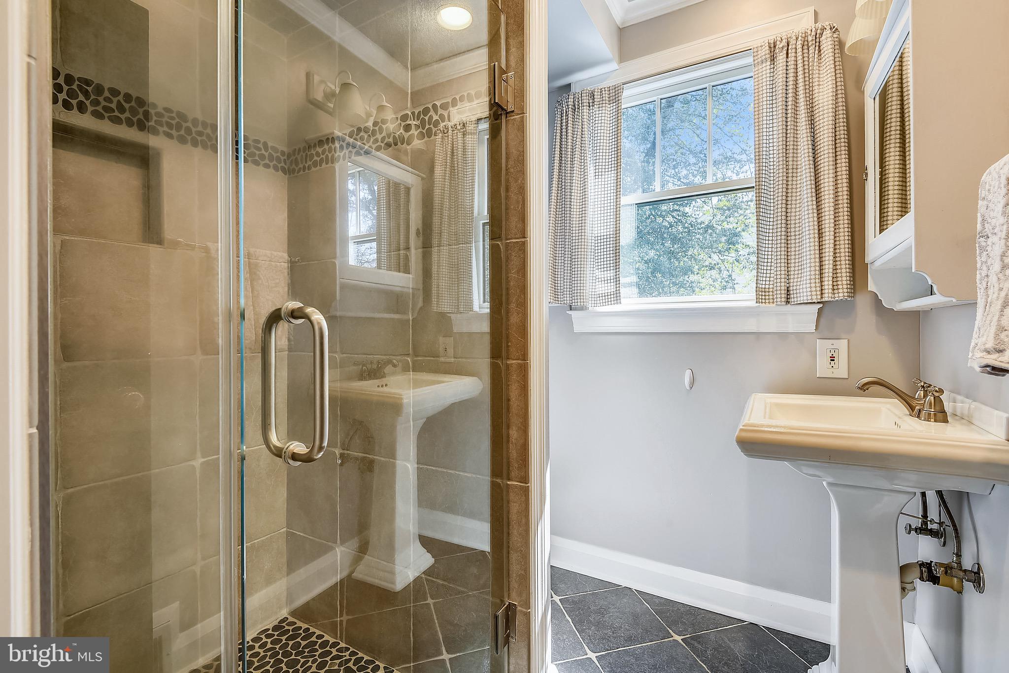 LONGVIEW ON MAGOTHY - Residential