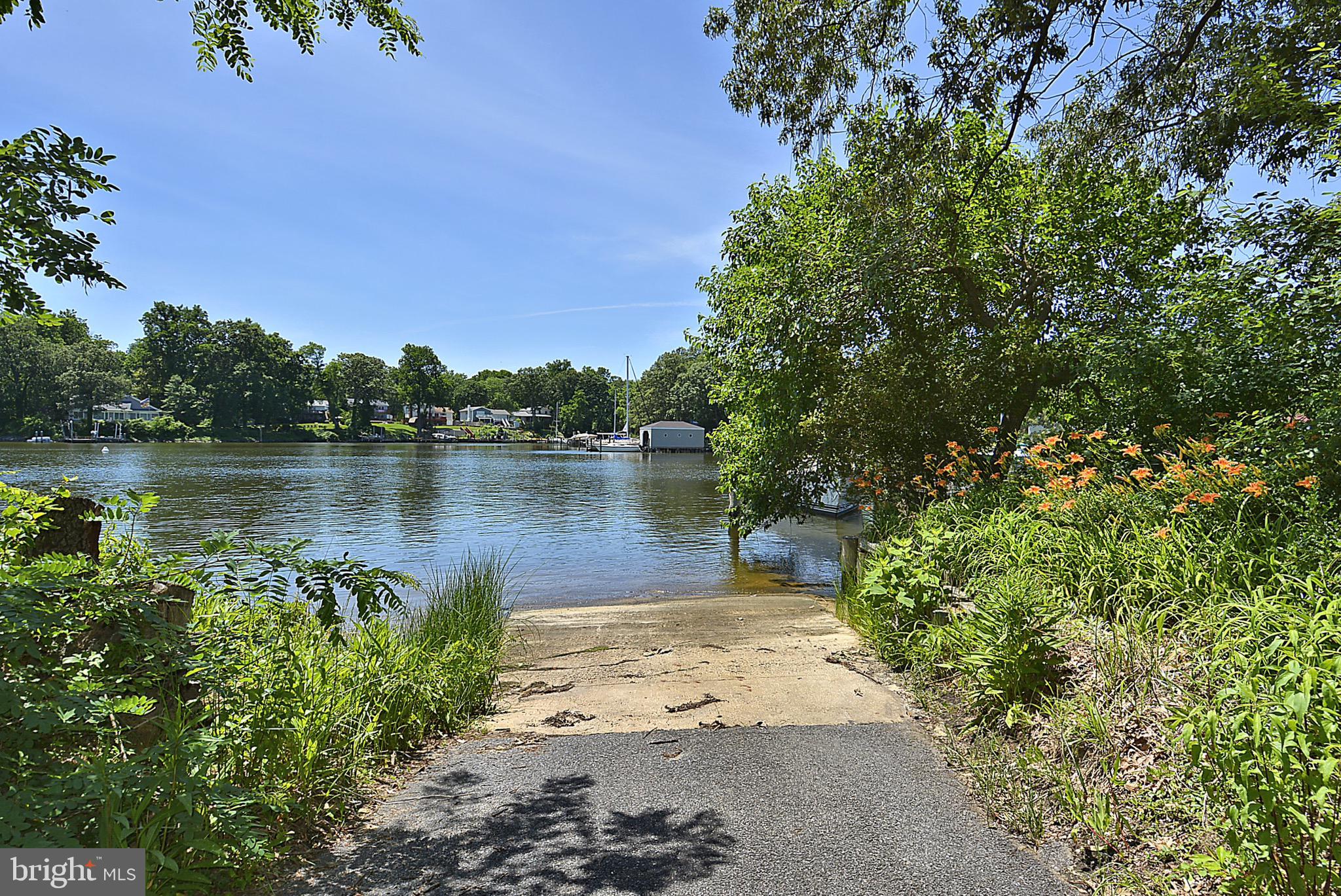 LONGVIEW ON MAGOTHY - Residential