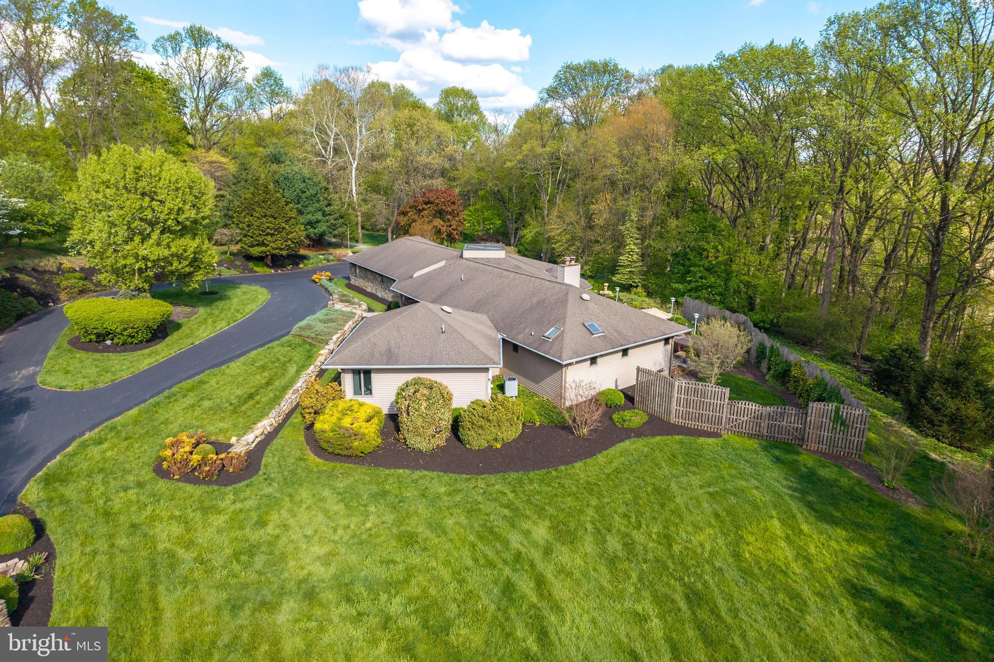 PINE HILL - Residential