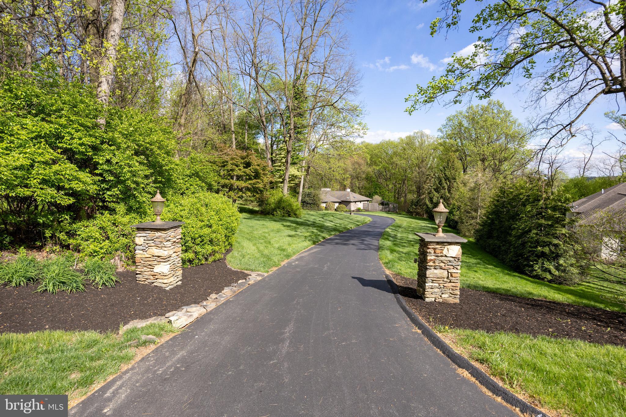 PINE HILL - Residential