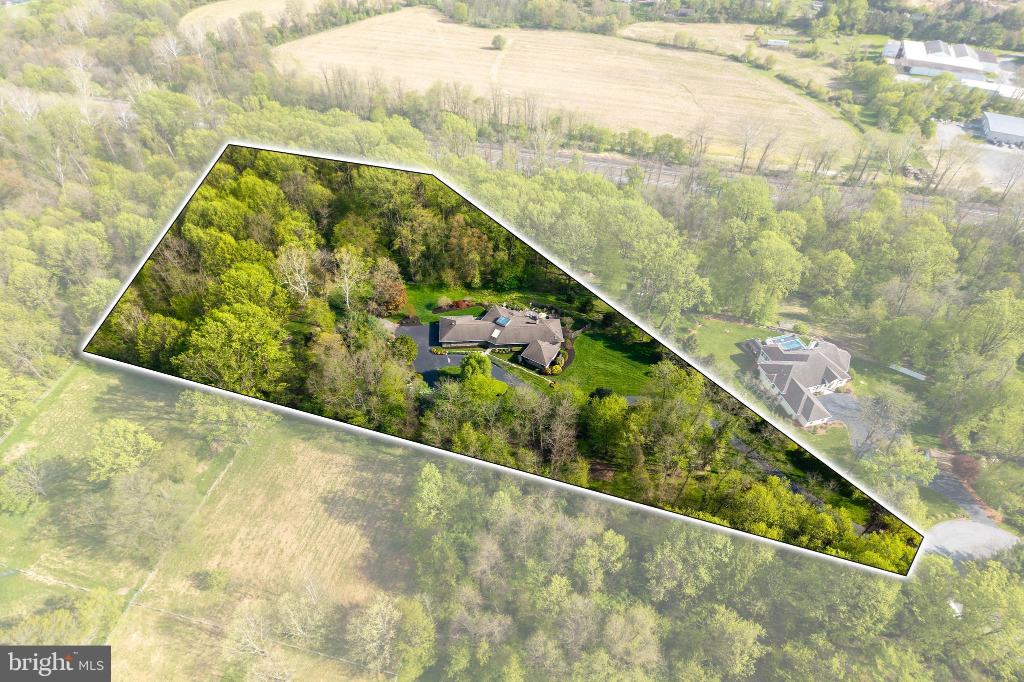 PINE HILL - Residential