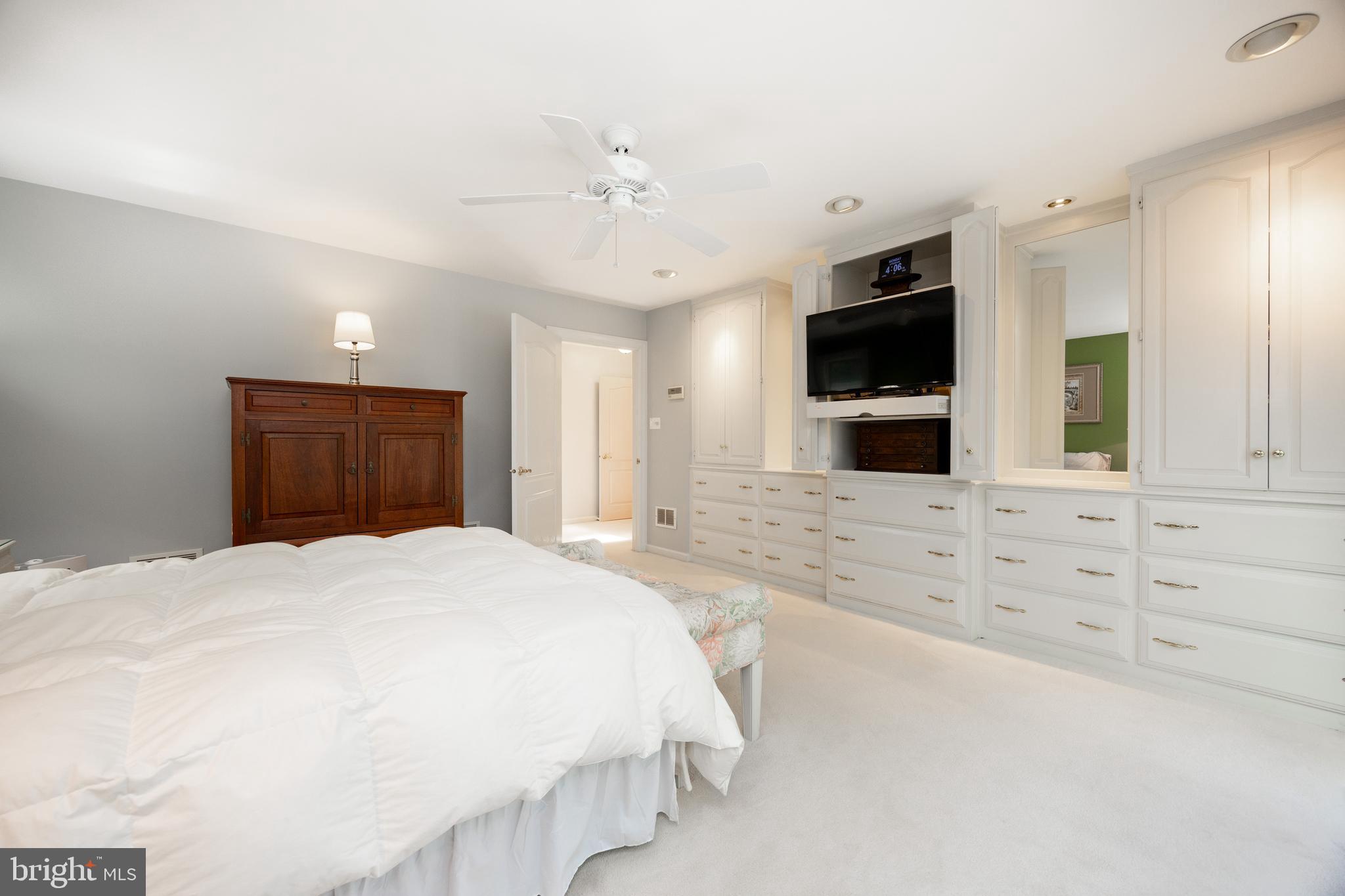 PINE HILL - Residential