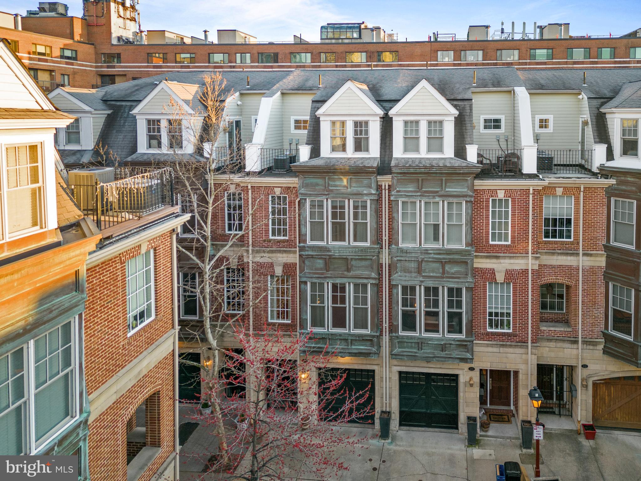 208 GASKILL STREET