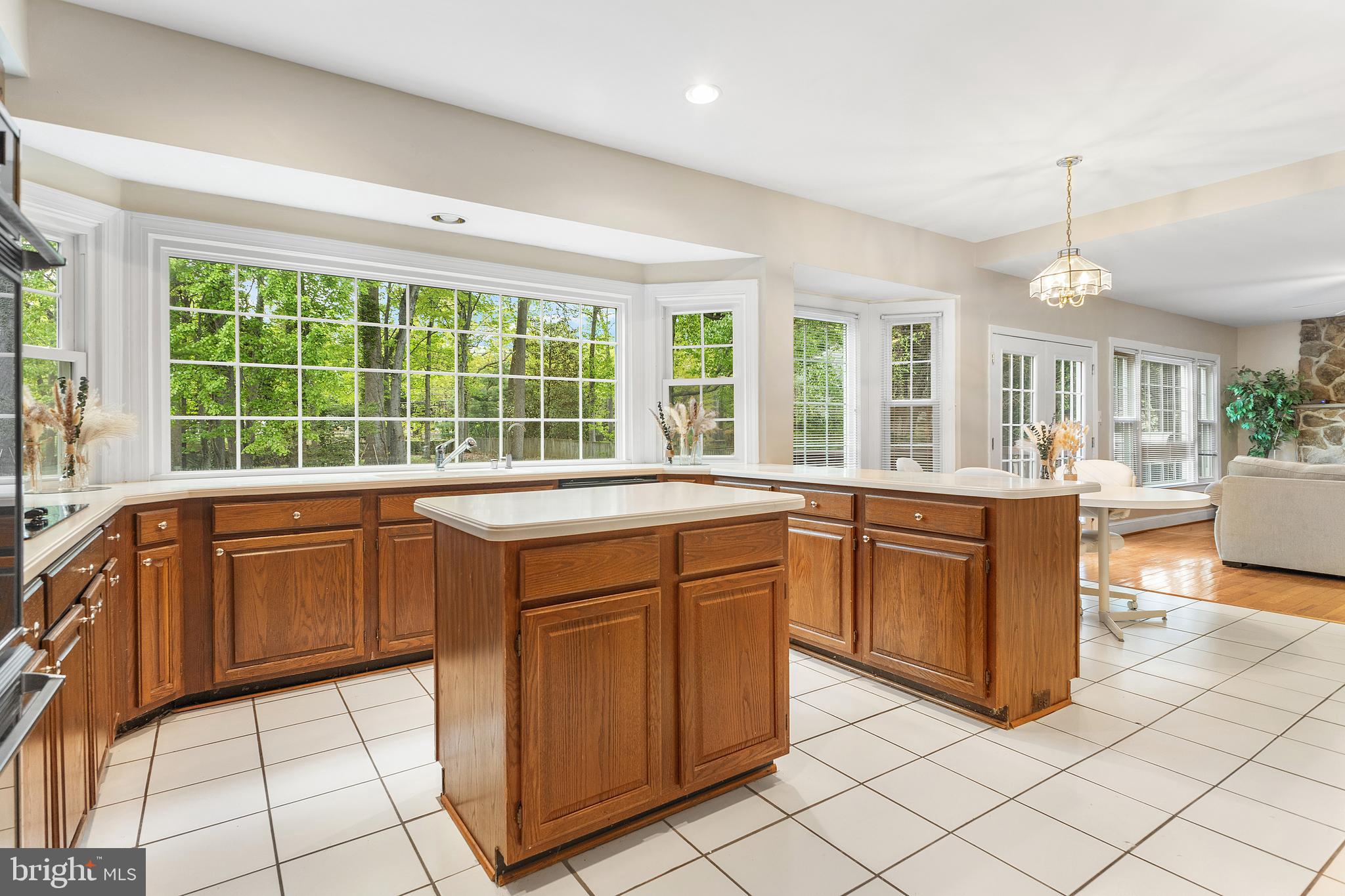 ANNAPOLIS COVE - Residential