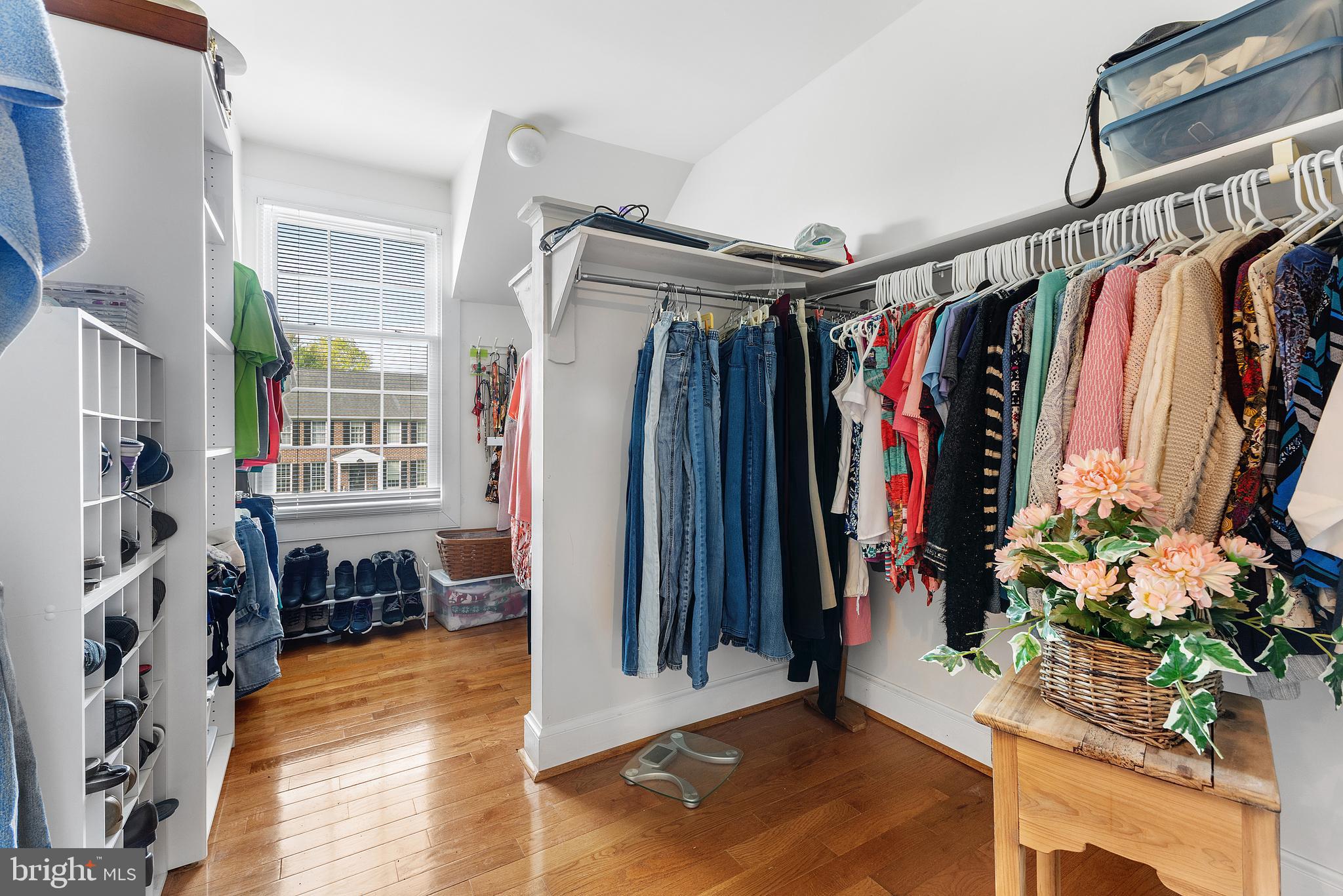 ANNAPOLIS COVE - Residential