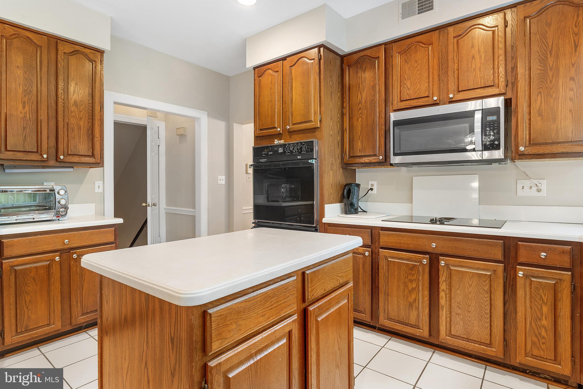 ANNAPOLIS COVE - Residential