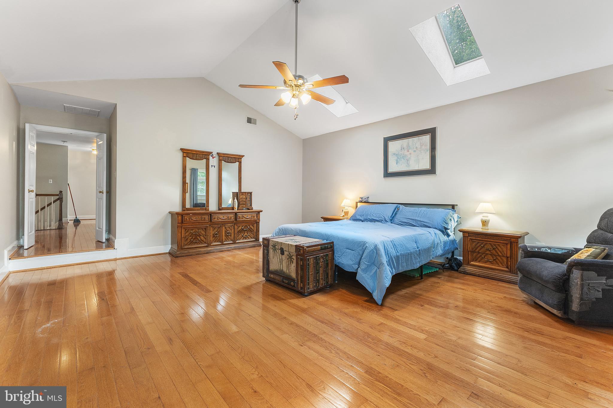 ANNAPOLIS COVE - Residential