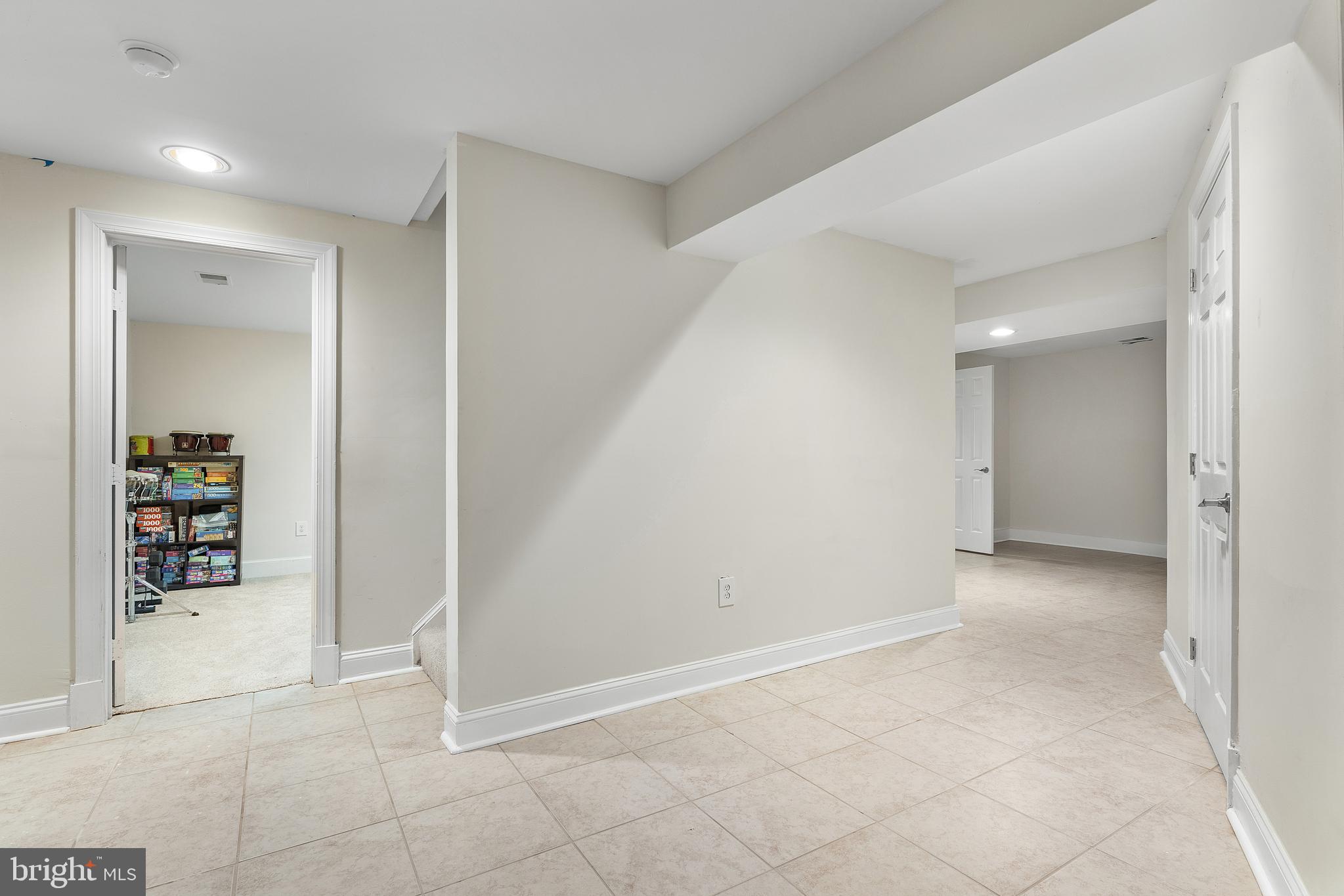 ANNAPOLIS COVE - Residential