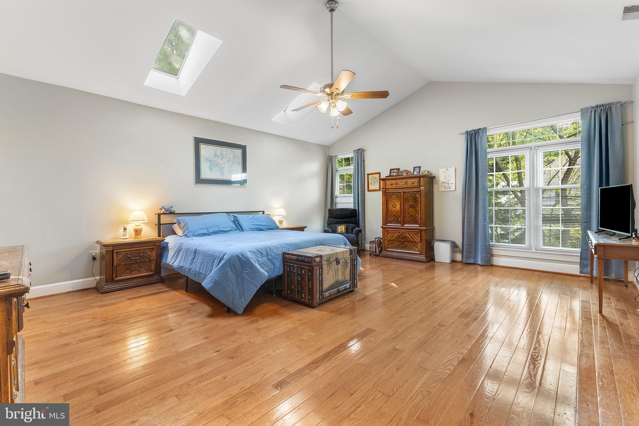 ANNAPOLIS COVE - Residential