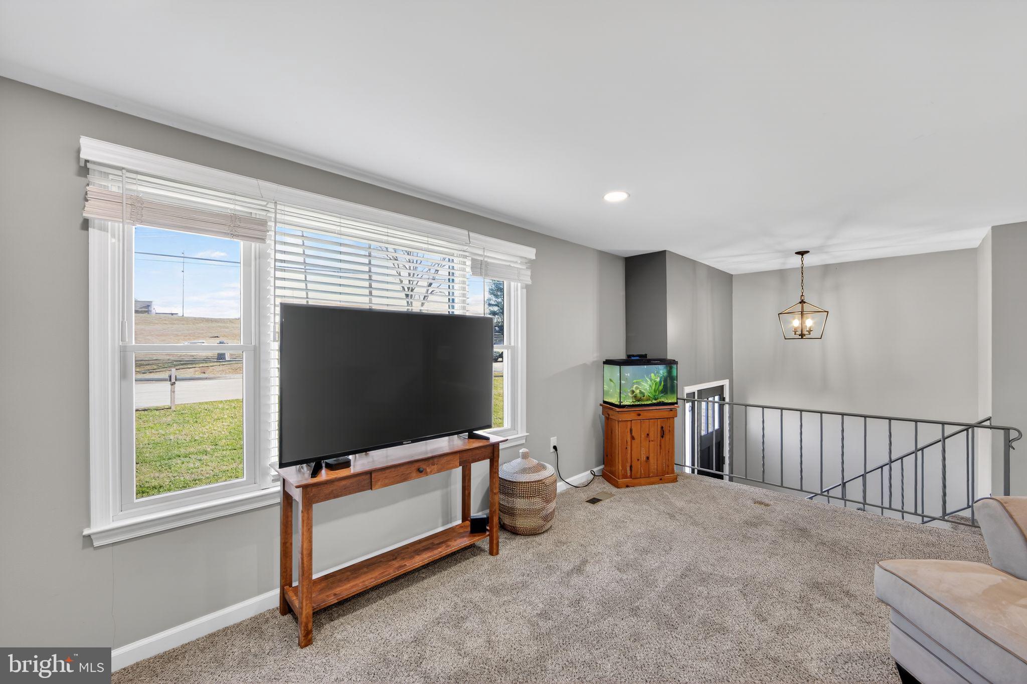 NOT IN TOWN - Residential