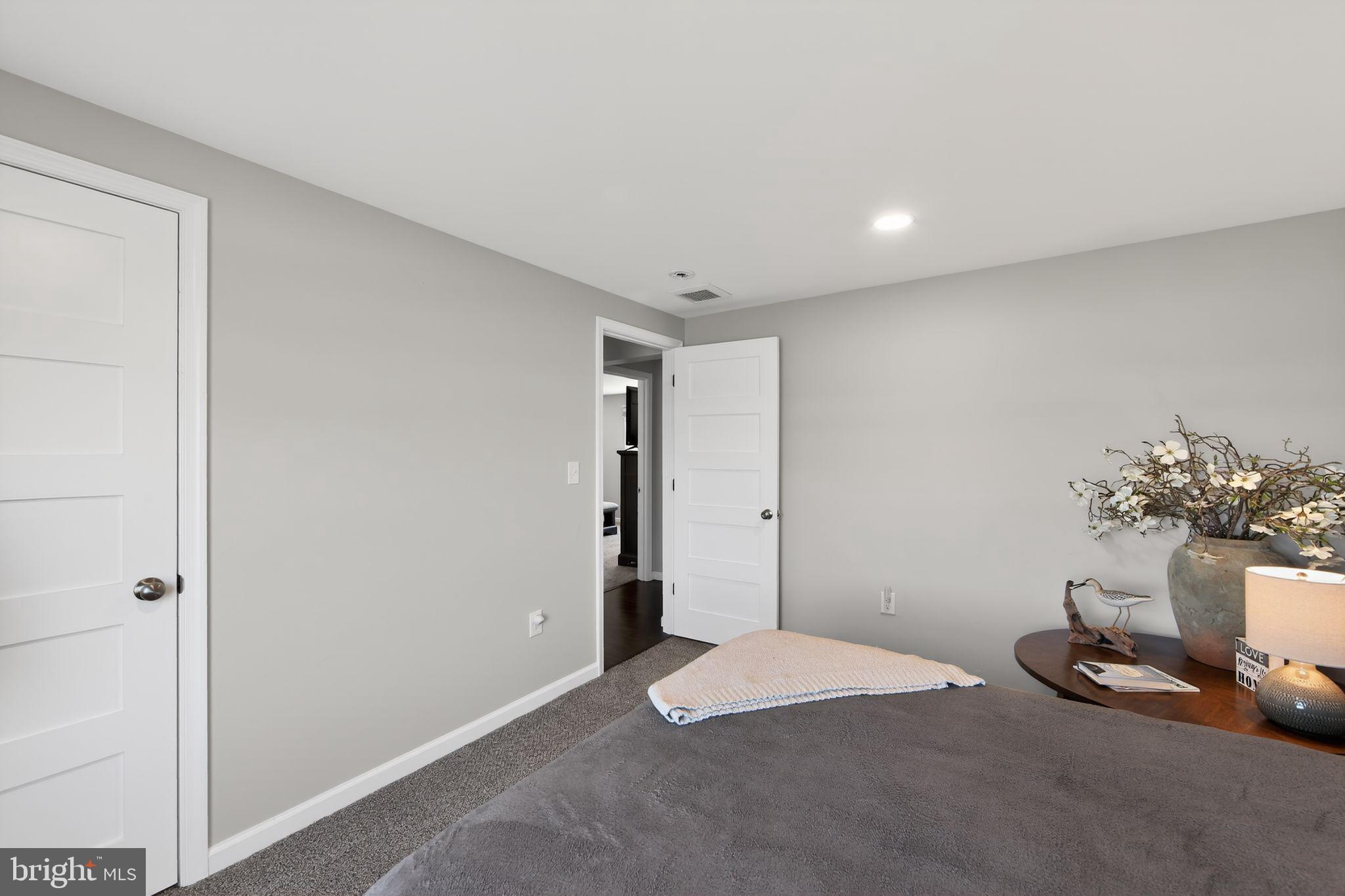 NOT IN TOWN - Residential