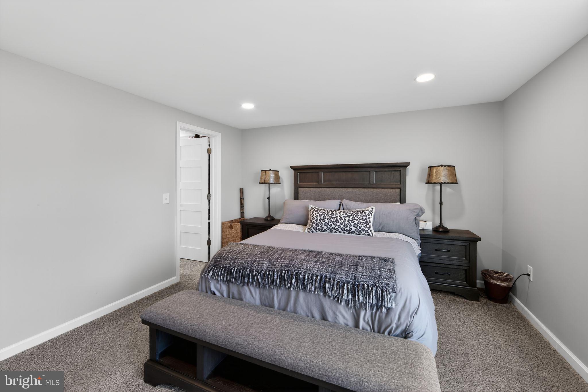 NOT IN TOWN - Residential