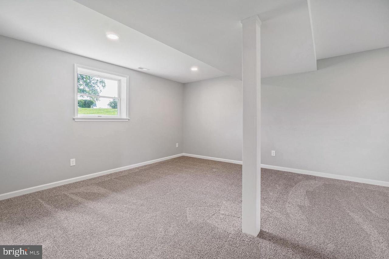 NOT IN TOWN - Residential