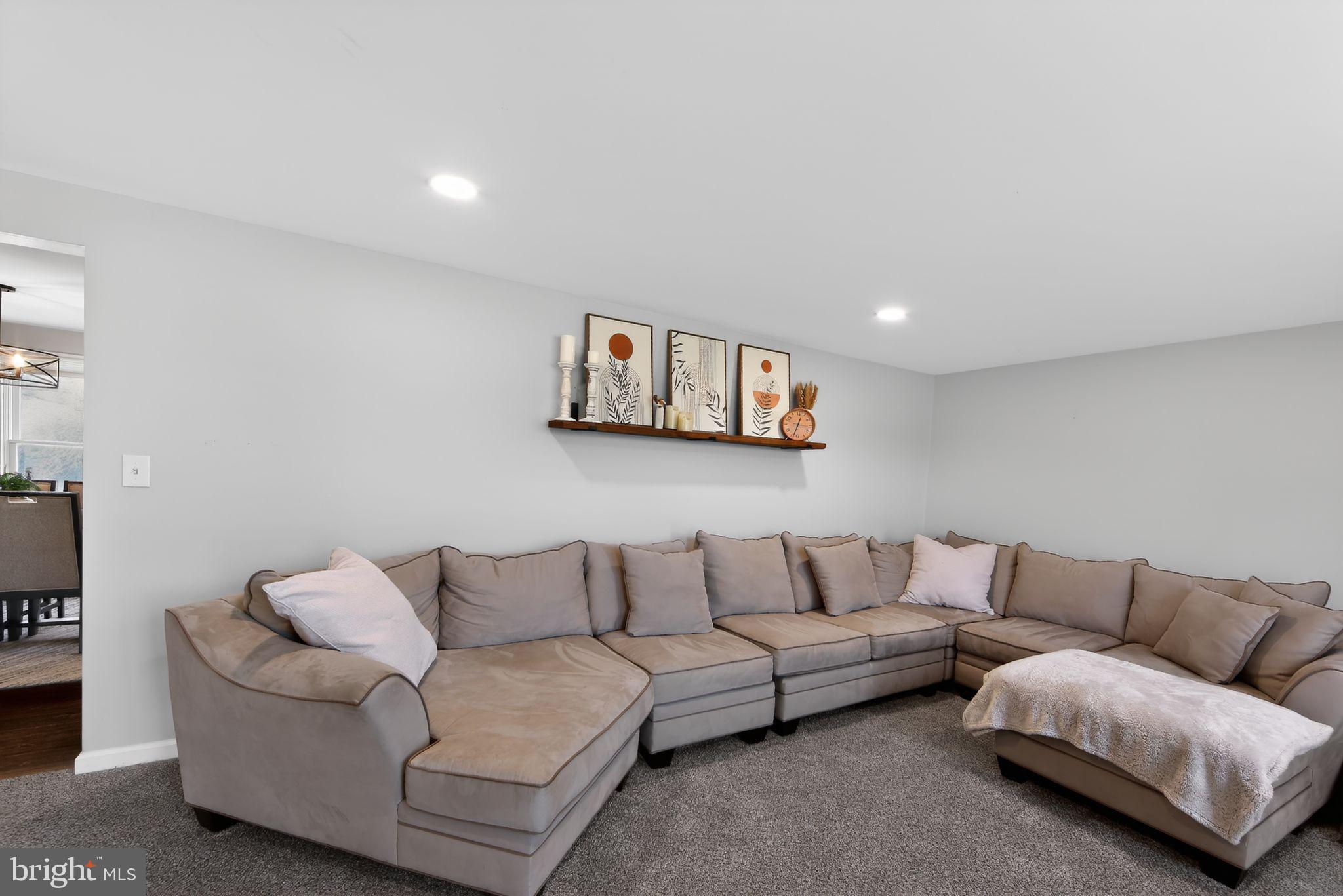 NOT IN TOWN - Residential