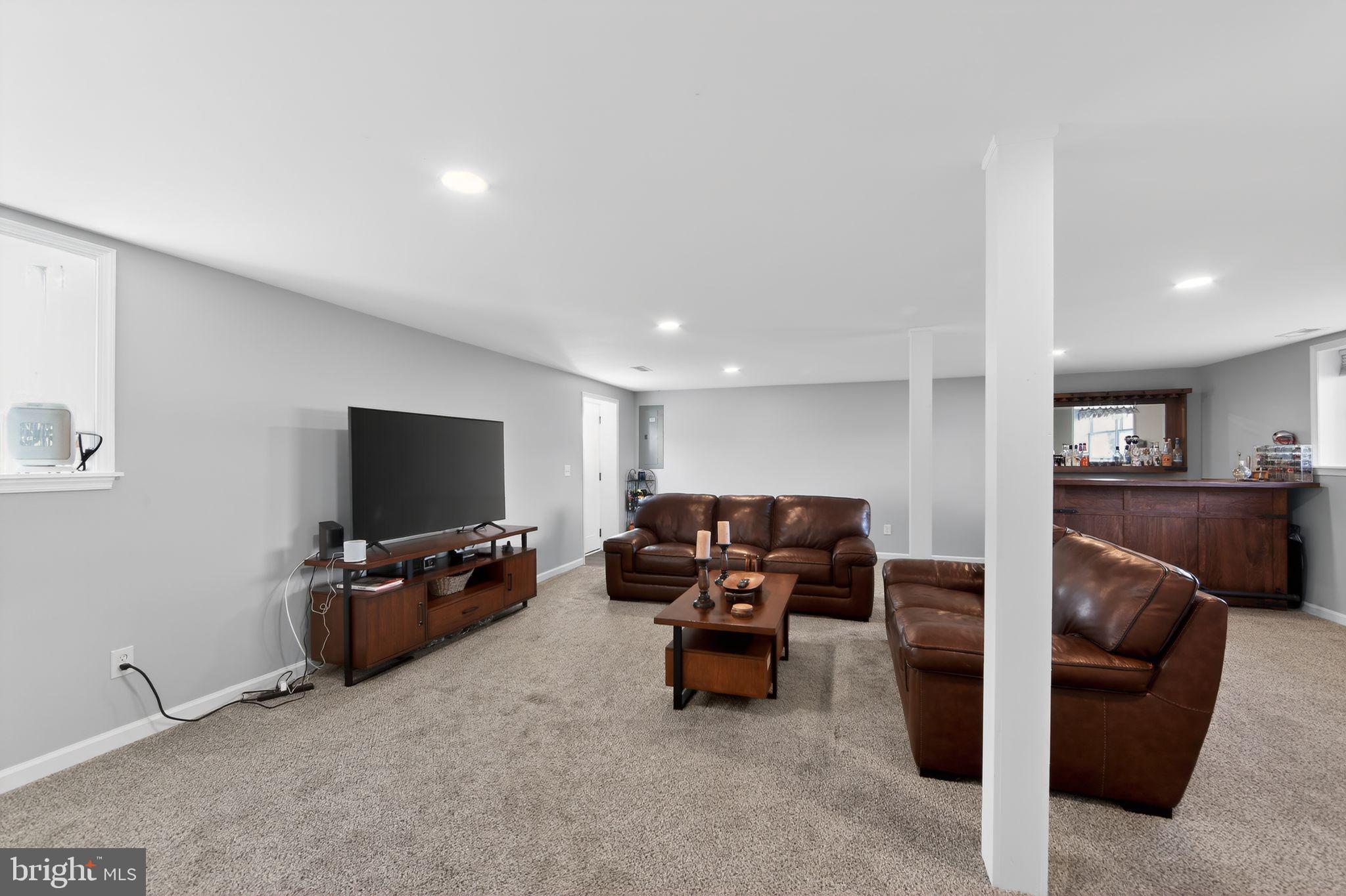 NOT IN TOWN - Residential