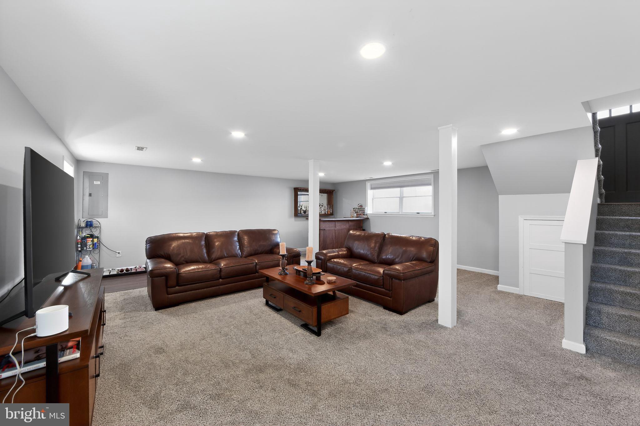 NOT IN TOWN - Residential