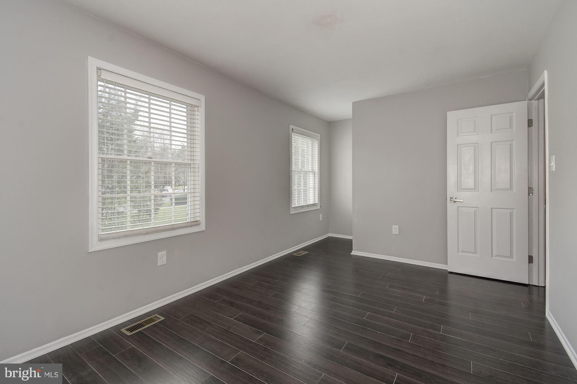 ST CHARLES SUB - HAMPSHIRE - Residential