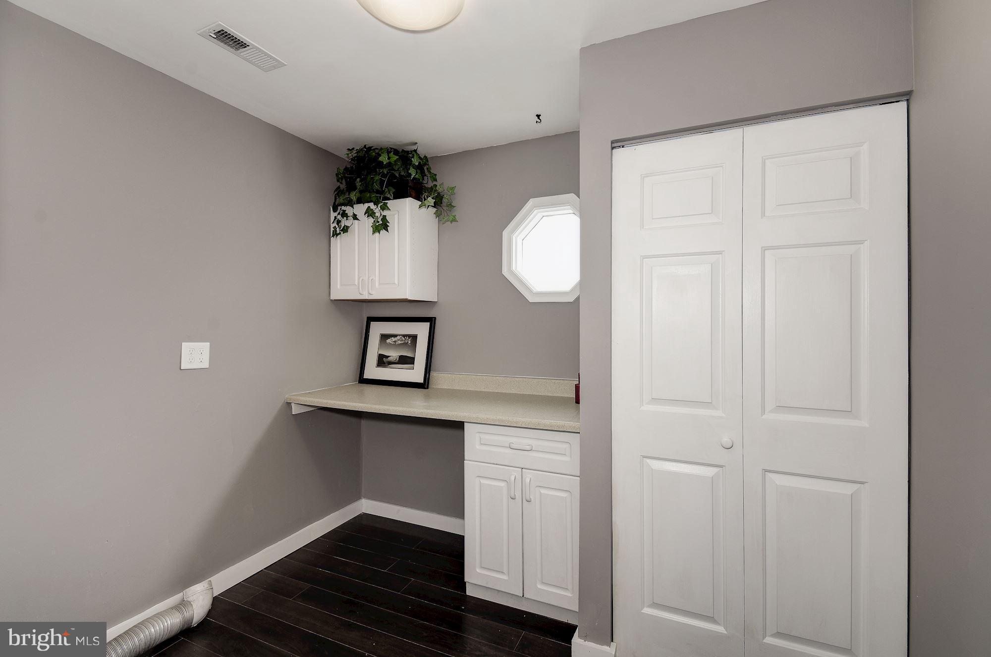 ST CHARLES SUB - HAMPSHIRE - Residential