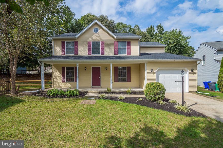 Completely renovated home on cul de sac ready for your move in!  All new kitchen w/granite counters, black stainless appliances, new flooring throughout, floating sinks & ceramic tile in baths.  Master suite-huge walk in w/custom shelving.  Wood burning fp for cozy winter days, large deck & fenced yard perfect for playing/entertaining. Biking/jogging trail, playground, shopping, dining close by.