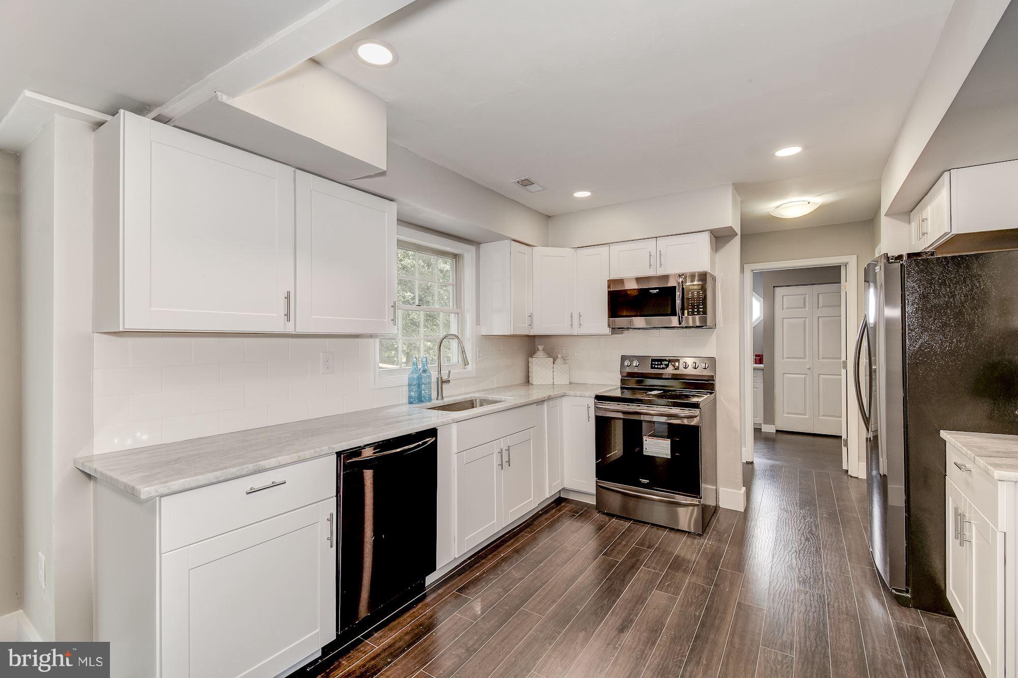 ST CHARLES SUB - HAMPSHIRE - Residential