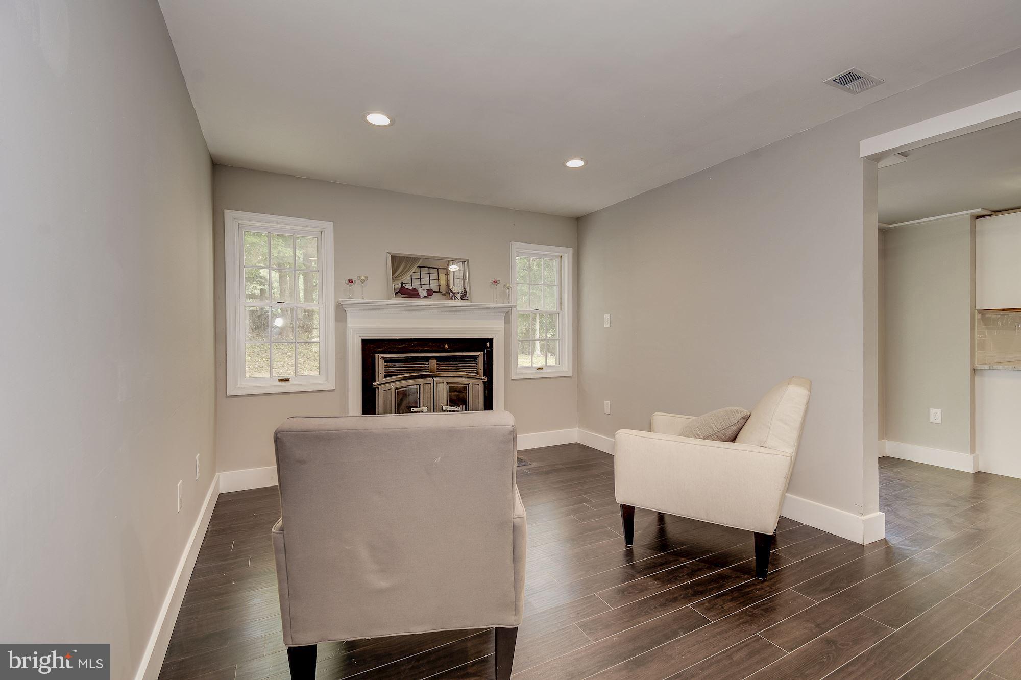 ST CHARLES SUB - HAMPSHIRE - Residential