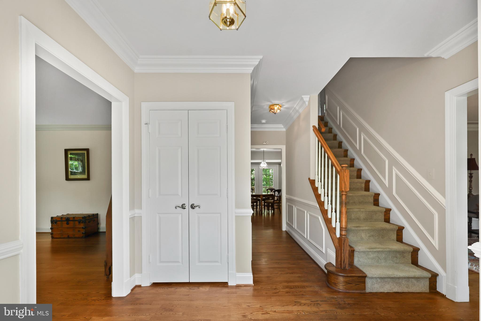 5926 FAIRVIEW WOODS DRIVE