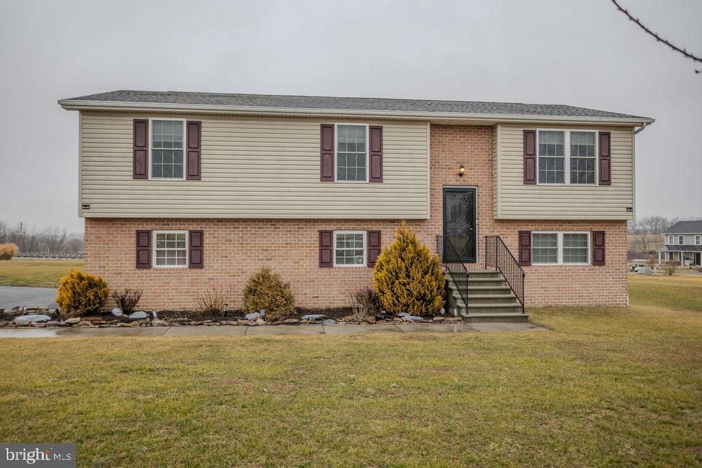 Photo of 4482 Fort Mccord Rd, CHAMBERSBURG, PA 17202 (MLS # PAFL2032948)