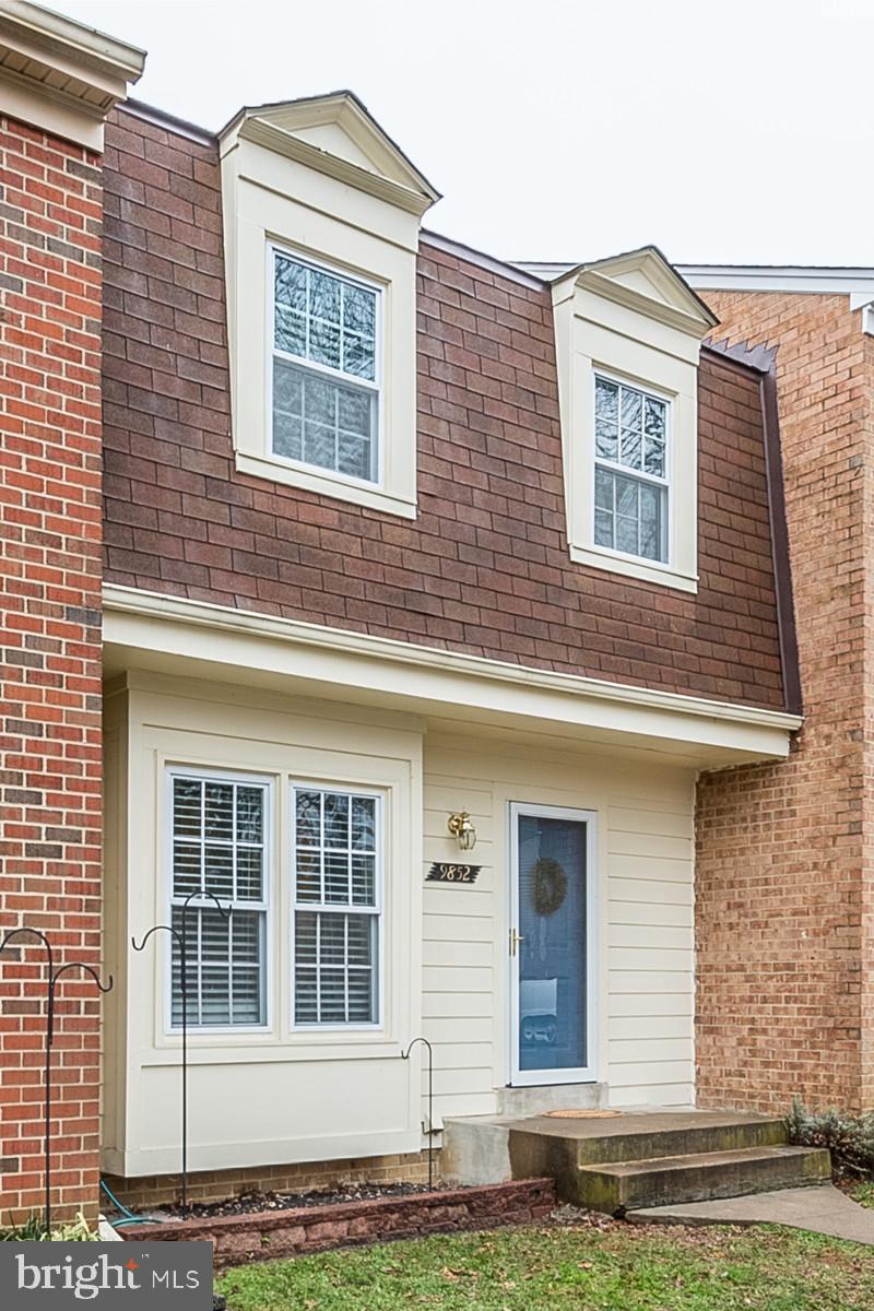 LAKEPOINTE - Residential