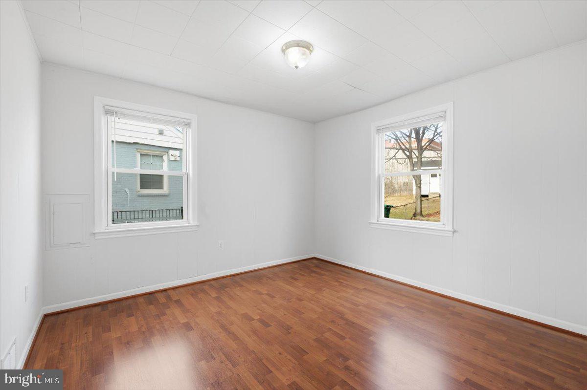 QUEENS CHAPEL MANOR - Residential