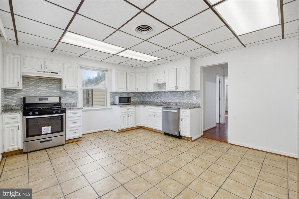 QUEENS CHAPEL MANOR - Residential