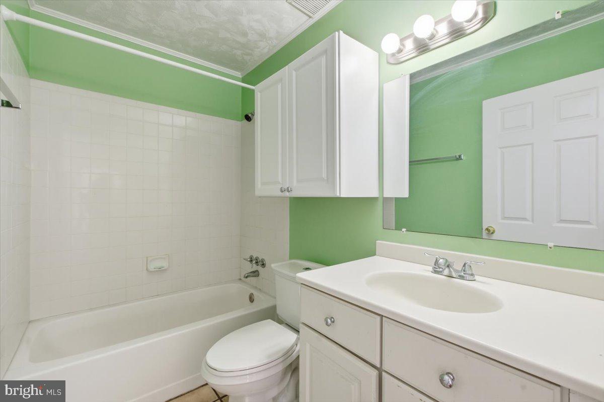 QUEENS CHAPEL MANOR - Residential