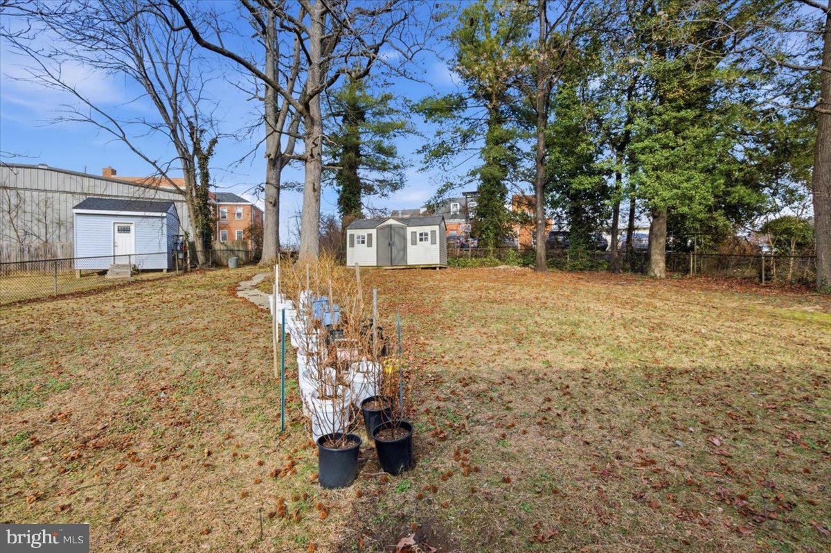 QUEENS CHAPEL MANOR - Residential