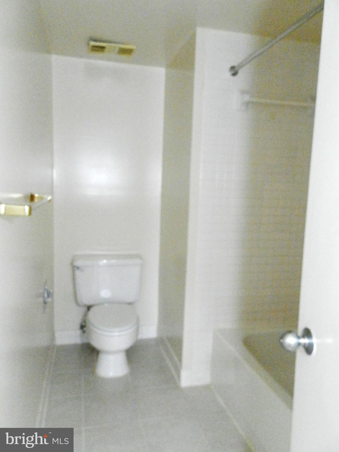 SKYLINE SQUARE CONDO - Residential