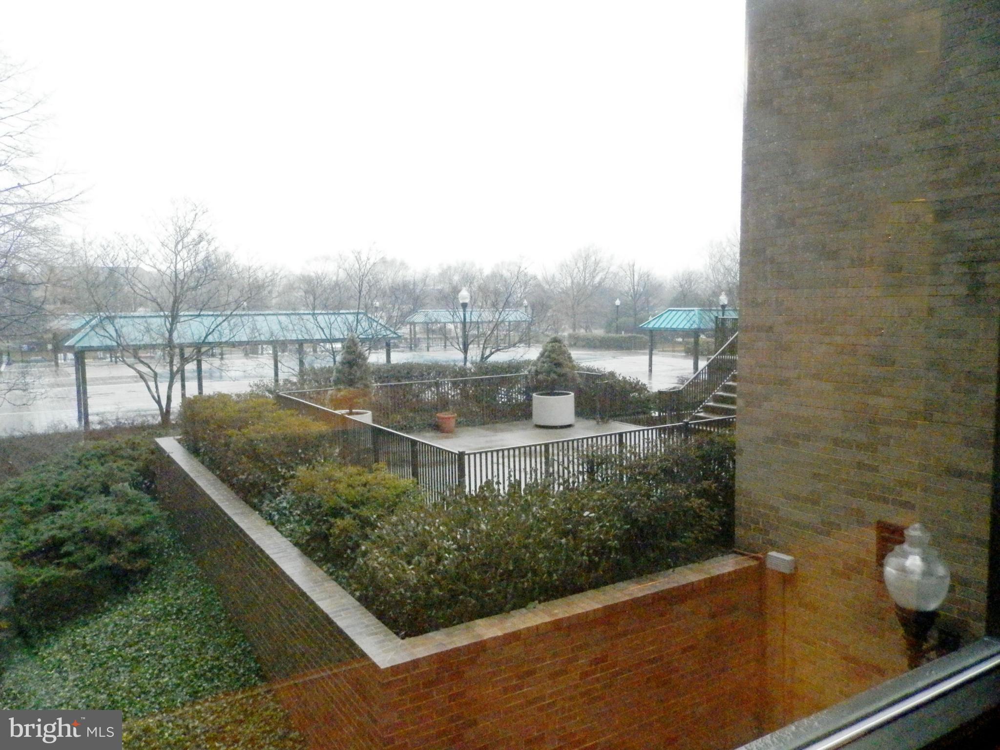 SKYLINE SQUARE CONDO - Residential