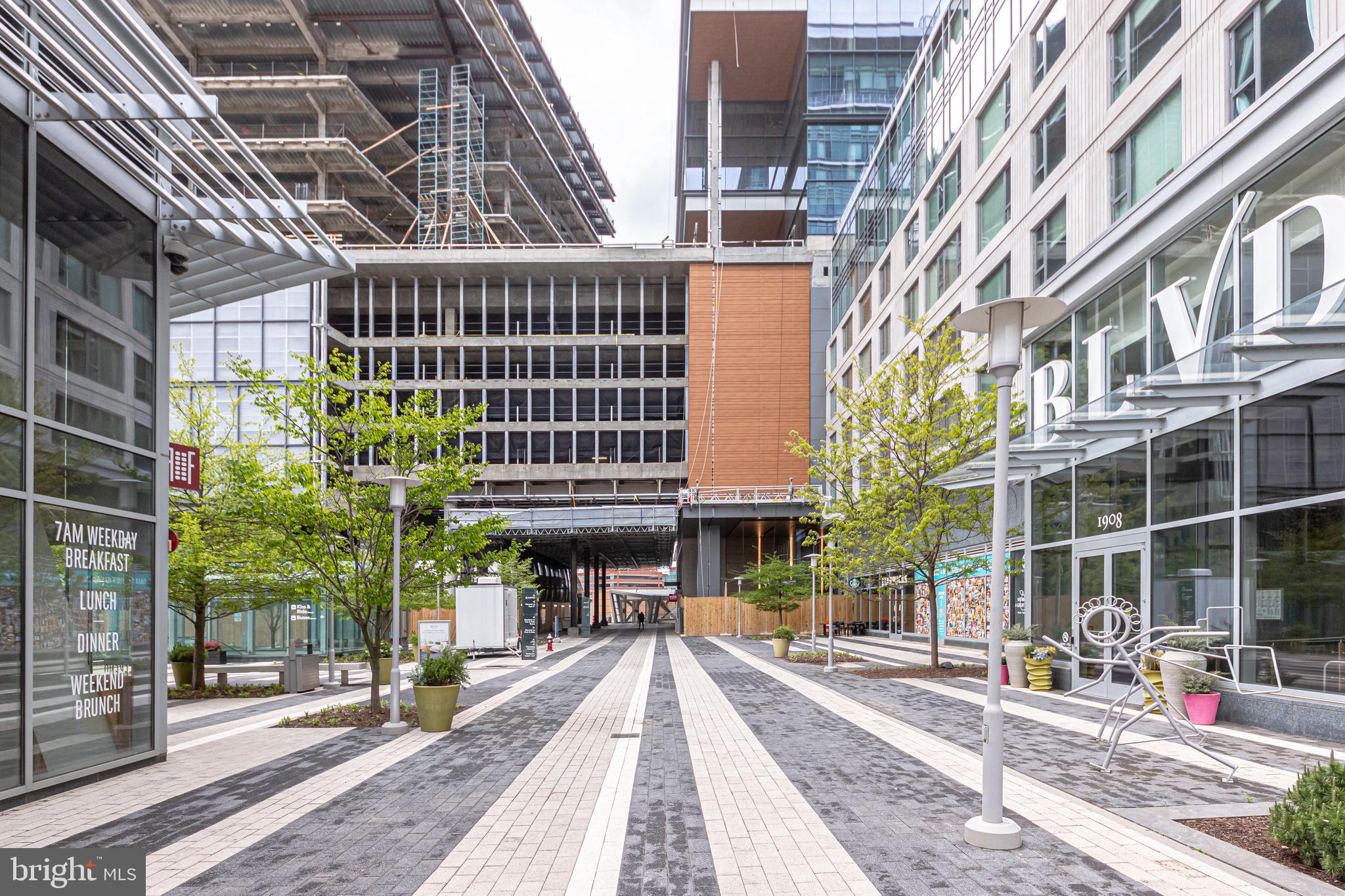 GOLF COURSE ISLAND - Residential