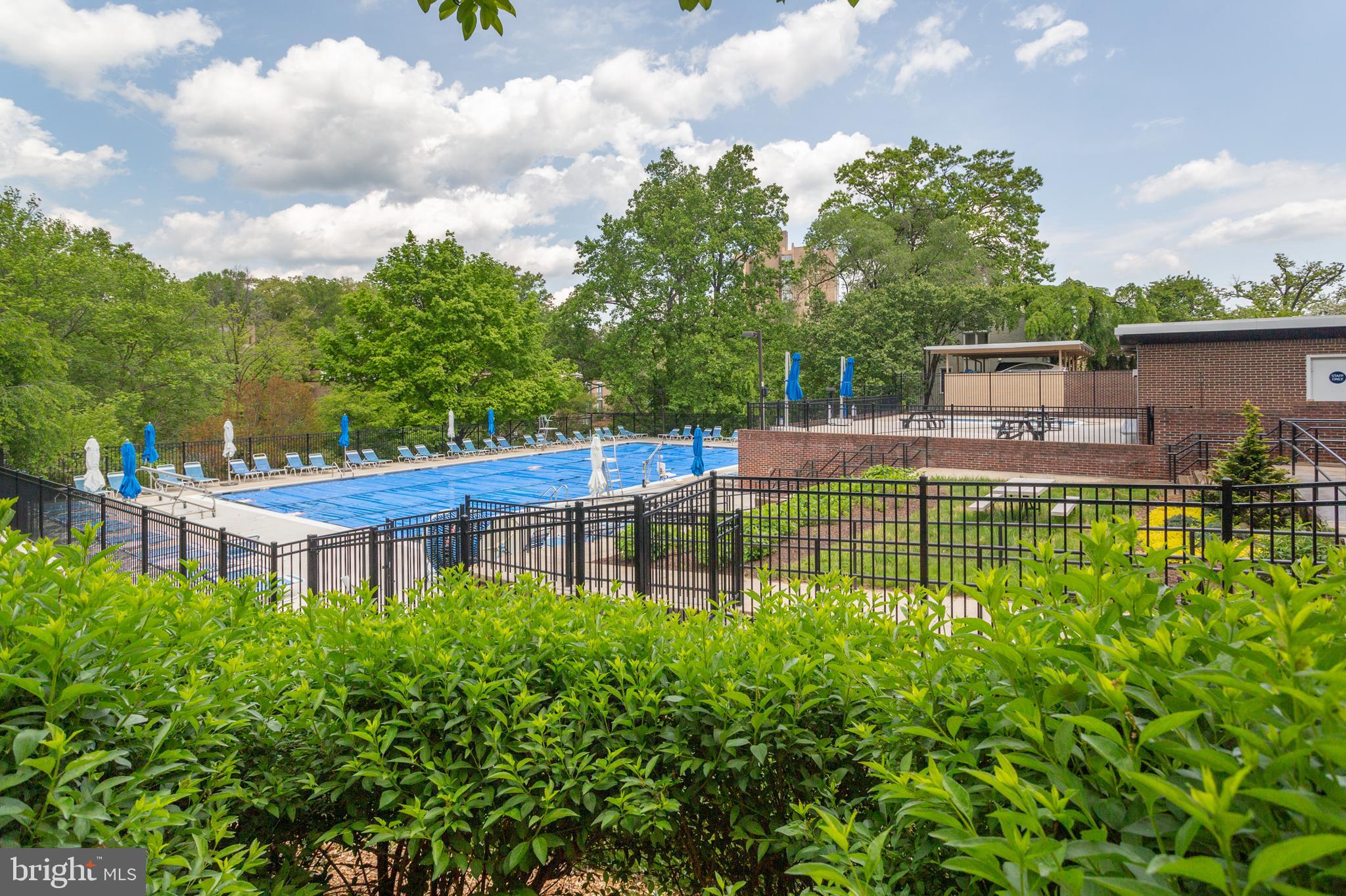 GOLF COURSE ISLAND - Residential