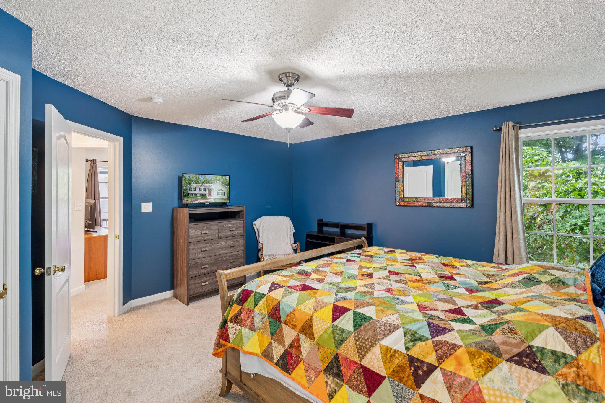 PRESIDENTIAL LAKES - Residential