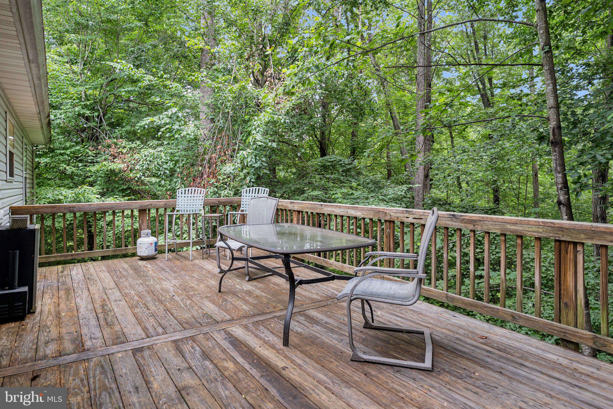 PRESIDENTIAL LAKES - Residential