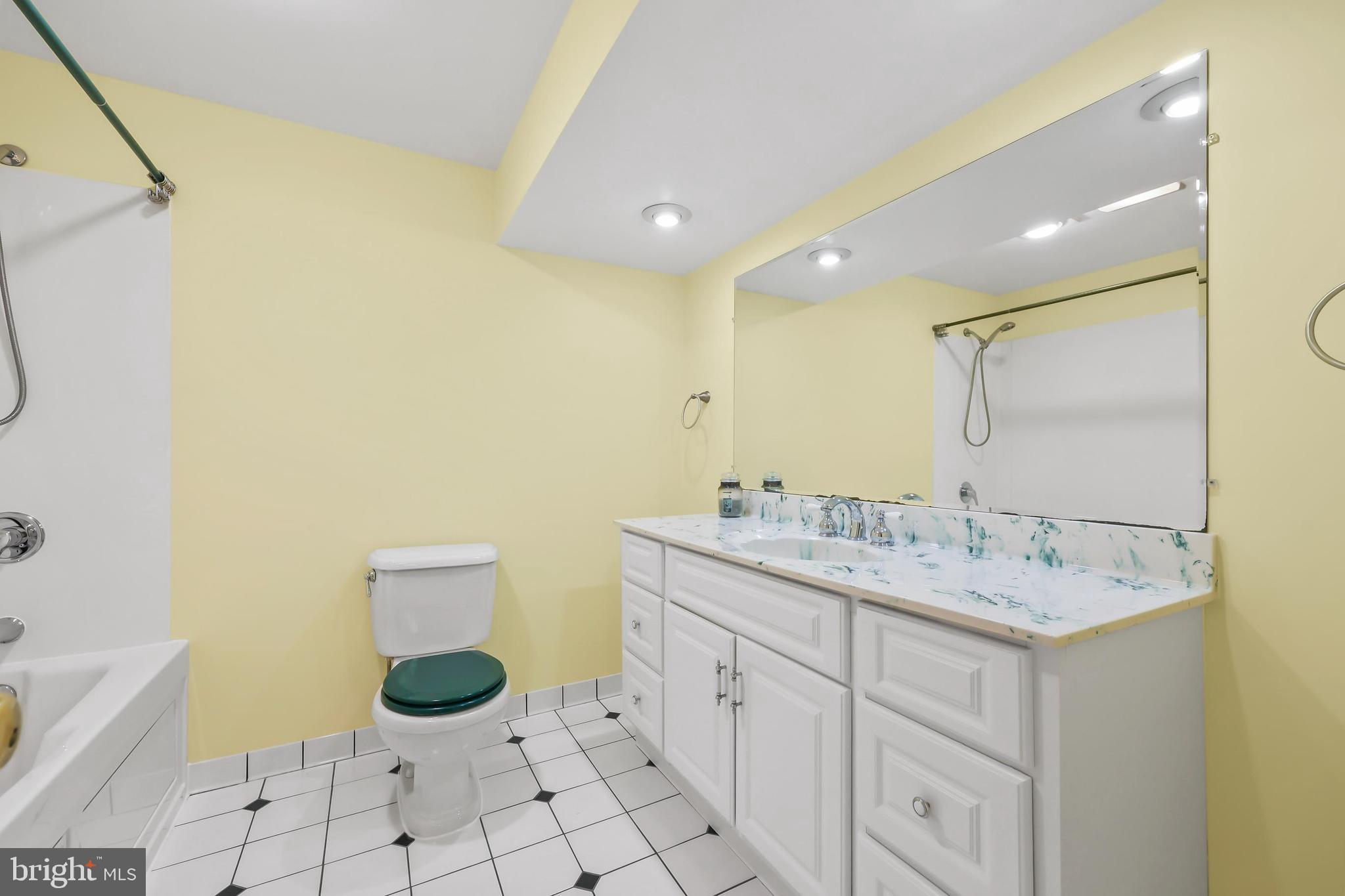 CARRIAGE HILL ESTATES - Residential