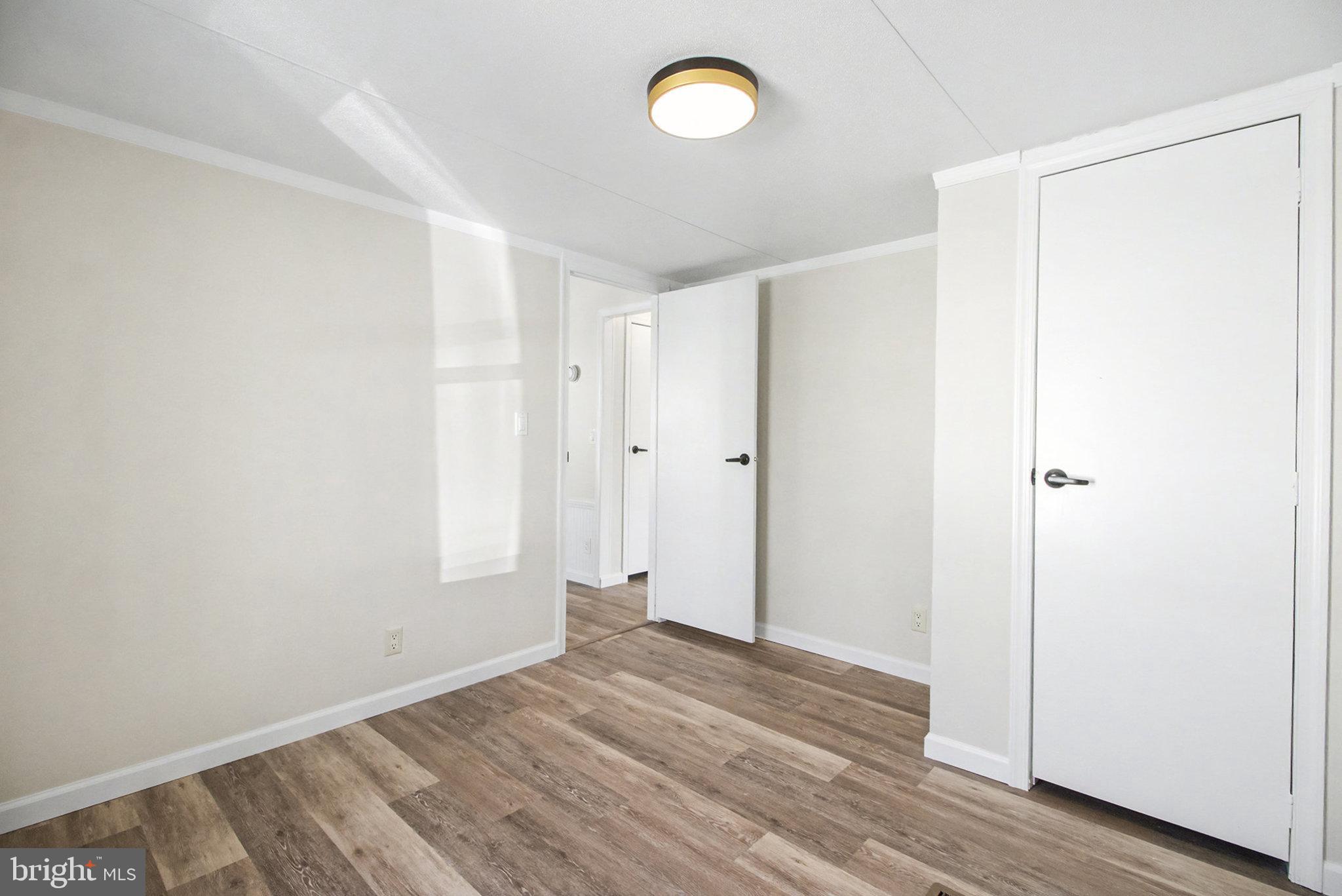 KINGSBURY - Residential