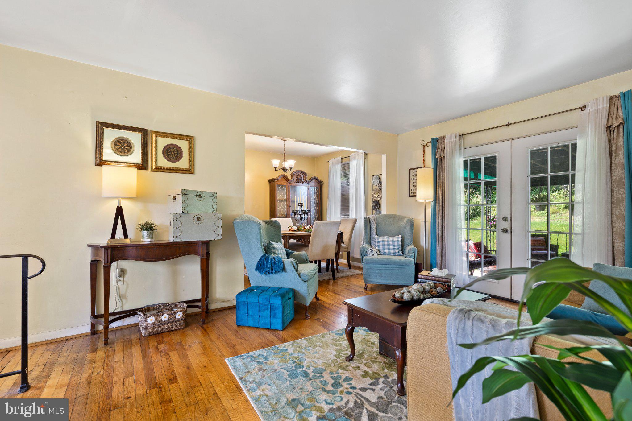 1303 WENDOVER COURT