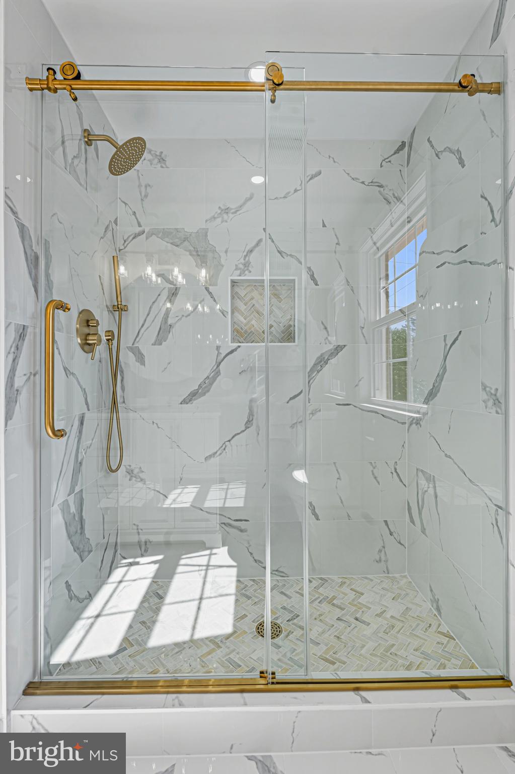 STONELEIGH - Residential
