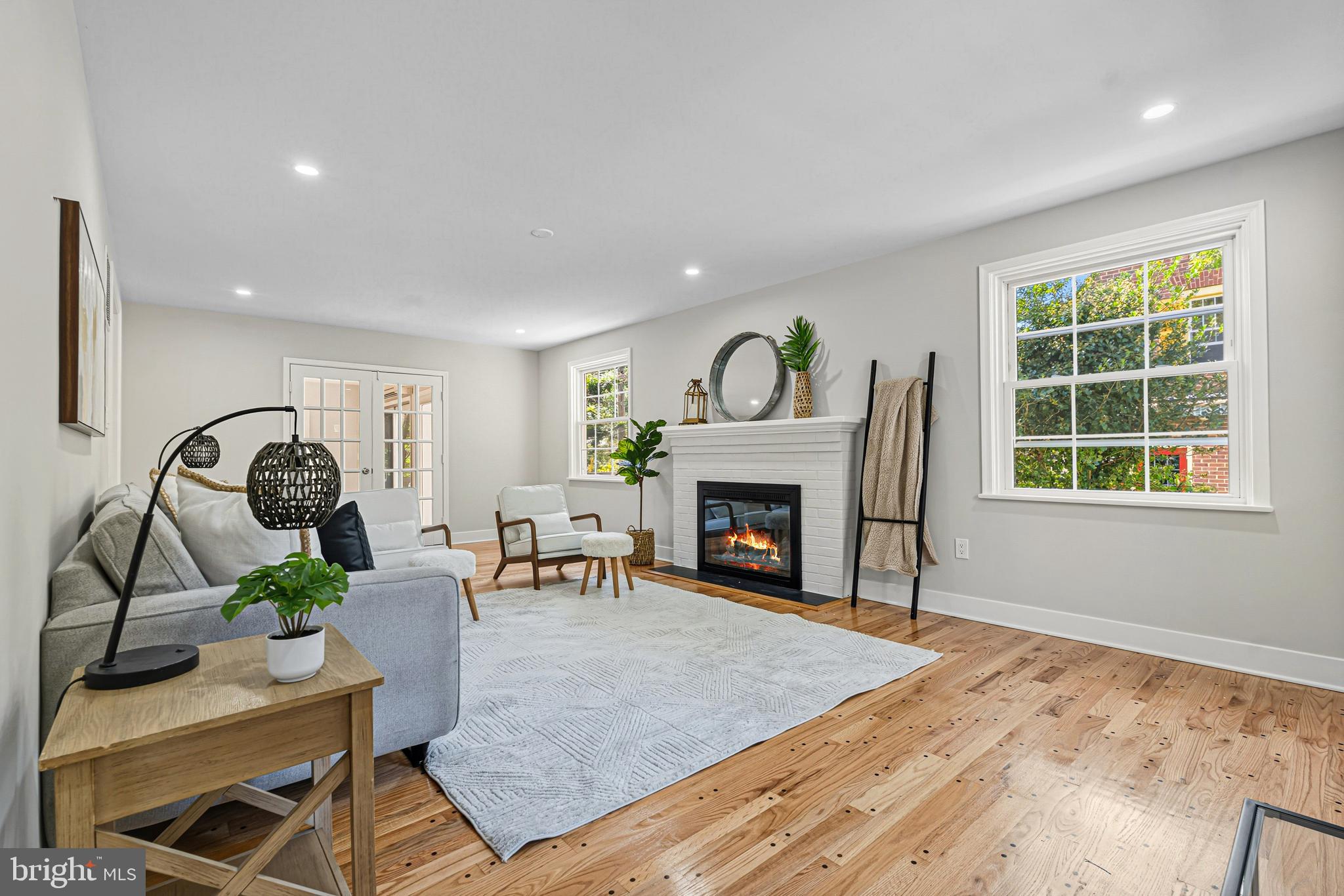 STONELEIGH - Residential