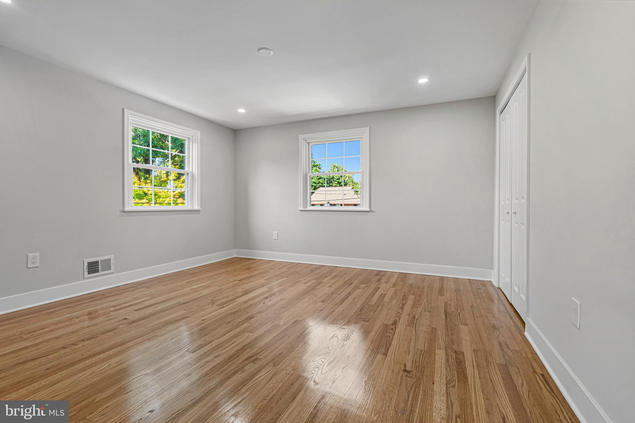 STONELEIGH - Residential