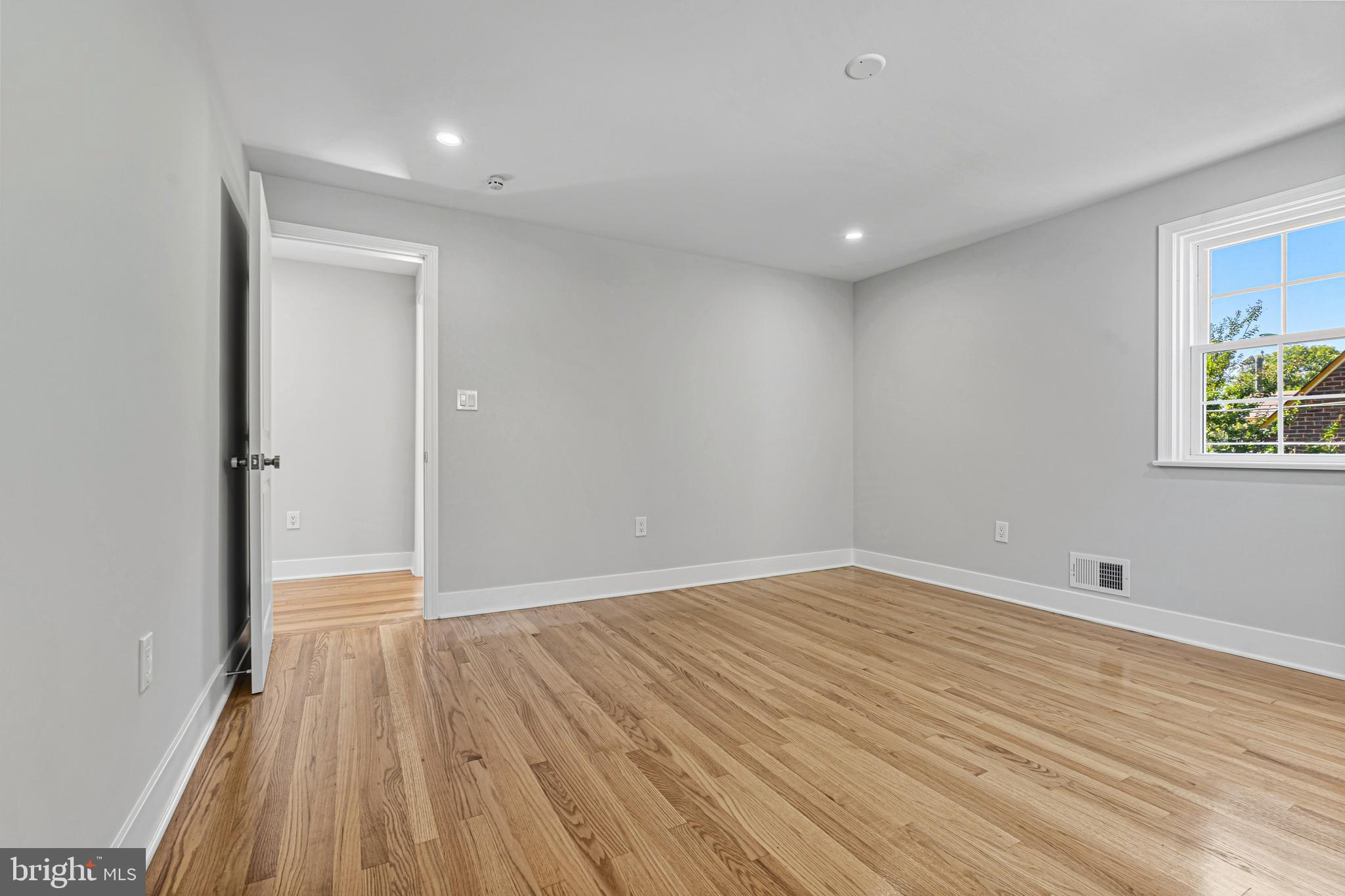 STONELEIGH - Residential