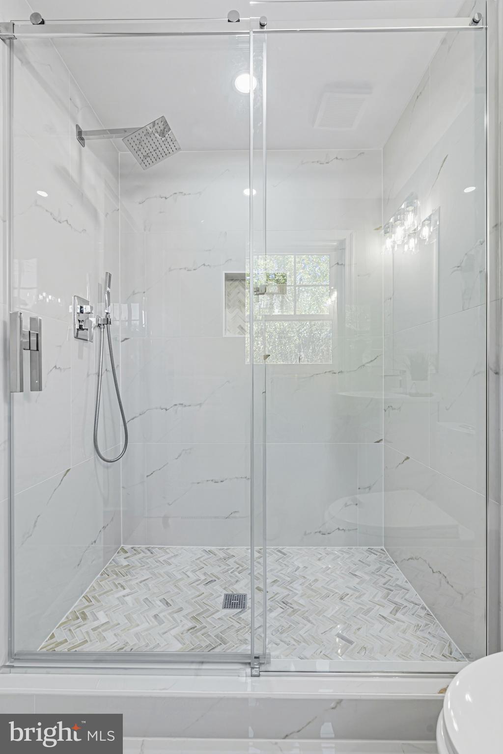 STONELEIGH - Residential