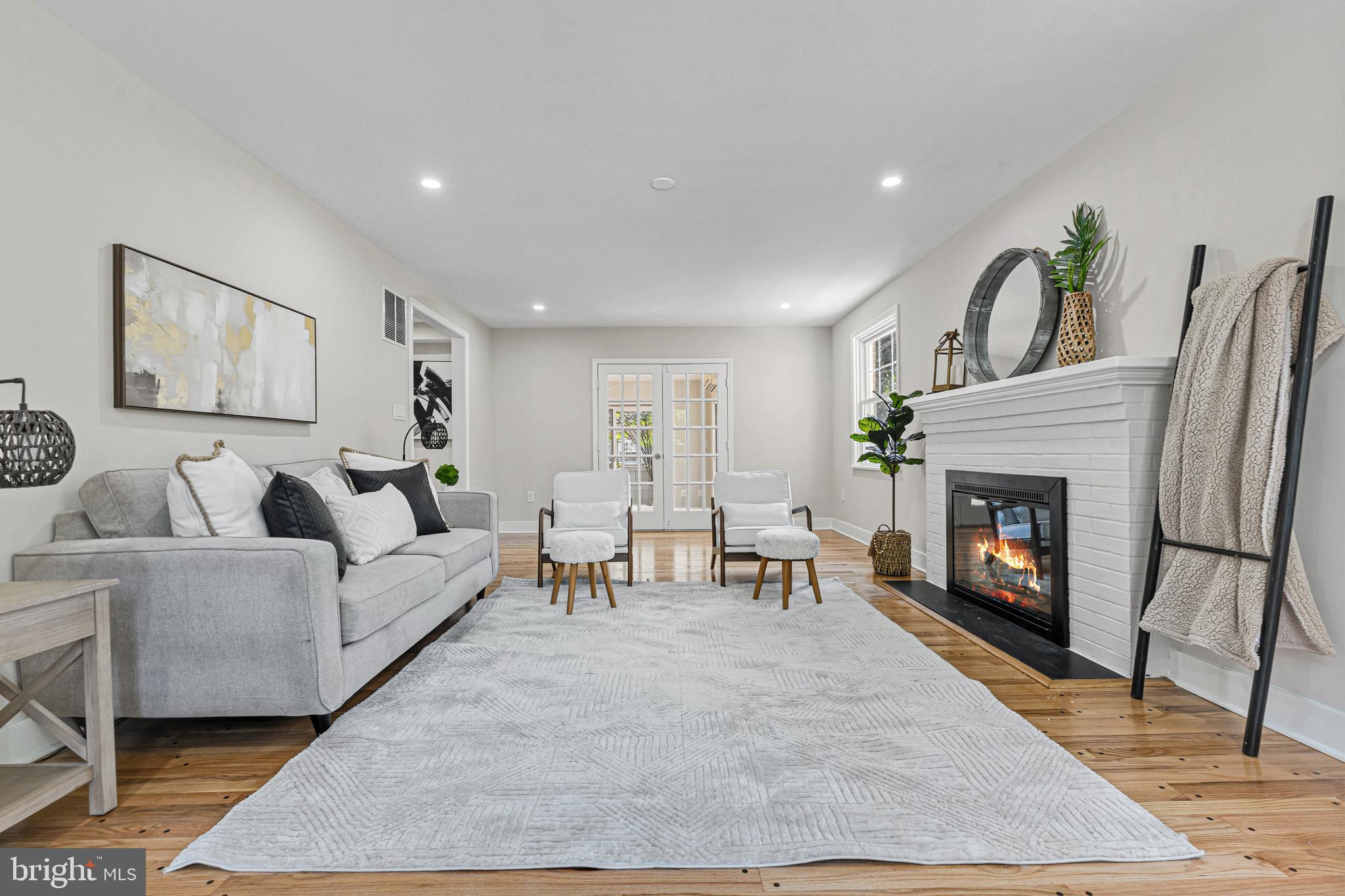 STONELEIGH - Residential
